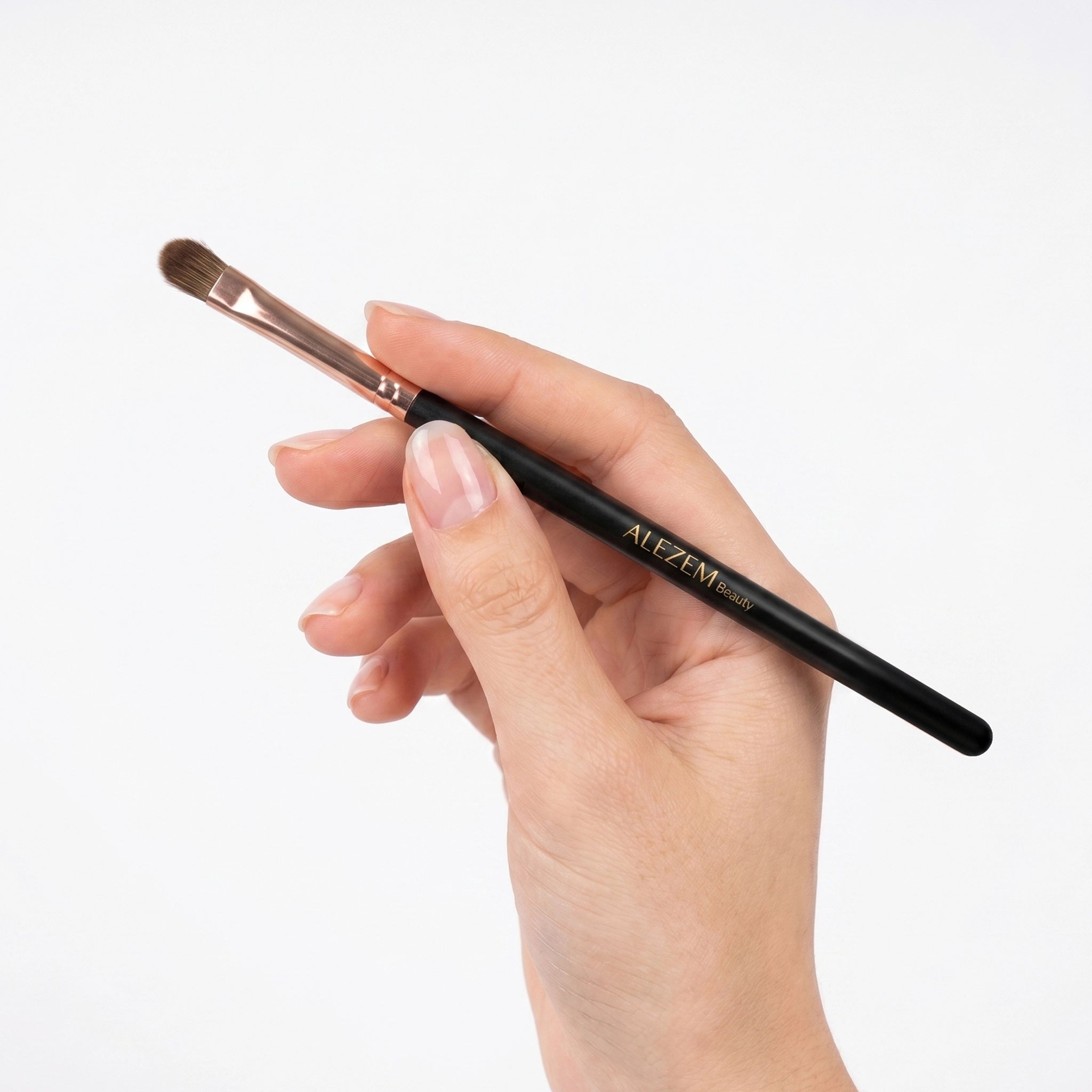 Alezem Eyeshadow Base Applicator Brush