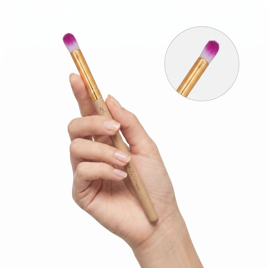 Set of 4 Makeup Brushes